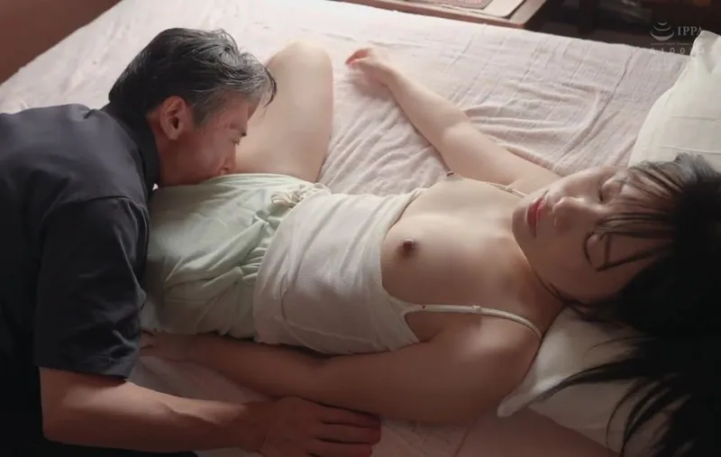 Bố già tích cực vét máng đứa con yêu lâu ngày về quê giờ đã trưởng thành